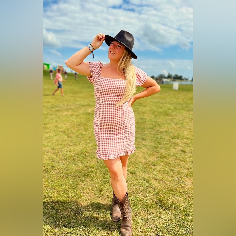 Ardene Gingham Lace Back Dress
